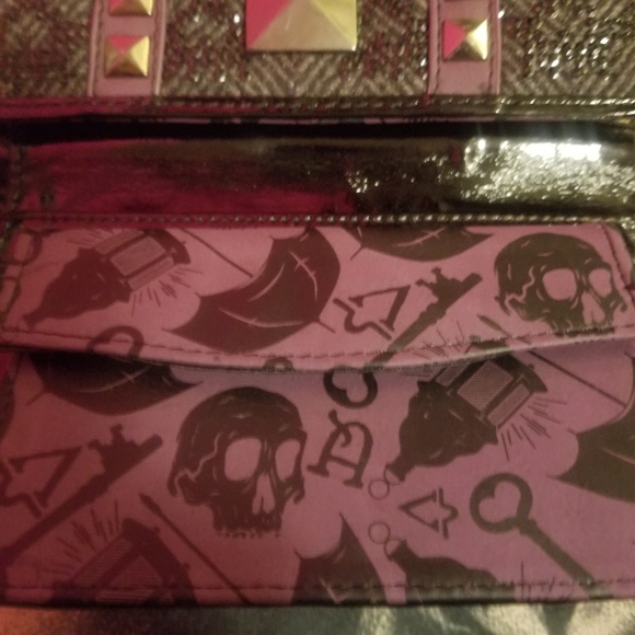 Iron Fist Wallet NWT - Picture 3 of 4